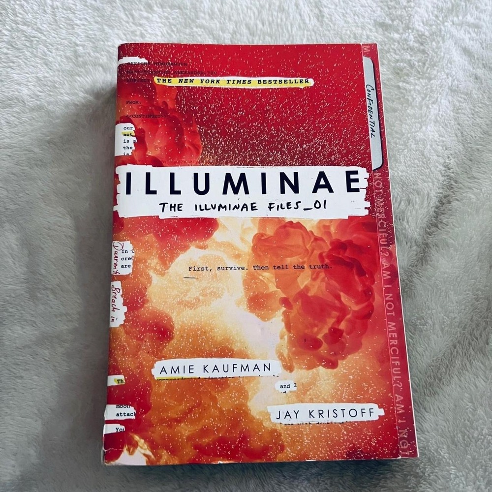 Illuminae The Illuminae Files 01 Amie Kaufman Jay Kristoff Paperback Sci-Fi Book
